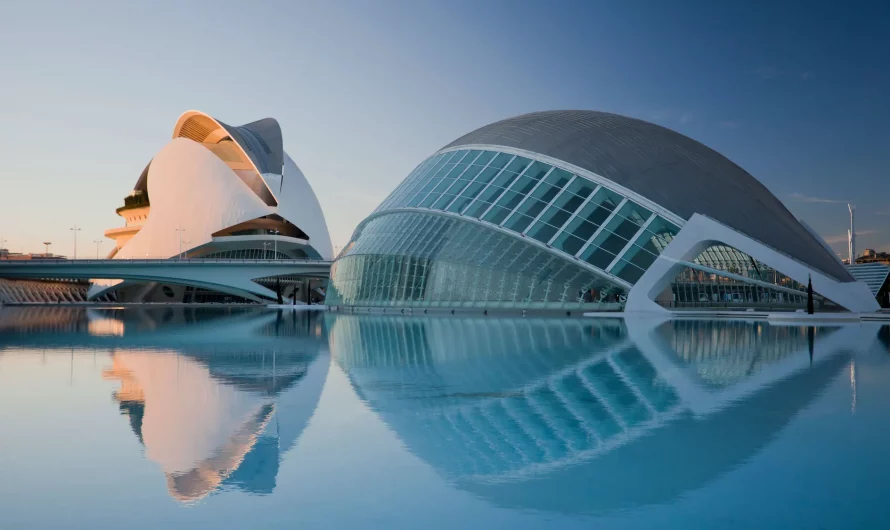 Valencia: Ciudad de las Artes y las Ciencias – Un Icono de la Arquitectura Contemporánea