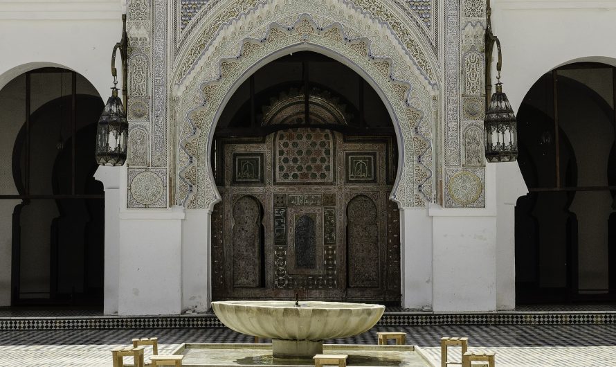 Fez: Un Viaje en el Tiempo y su Universidad Al Quaraouiyine
